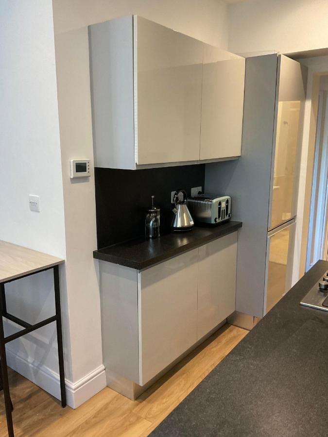 2 Bed Home From Home Apartment 41 Londra Esterno foto